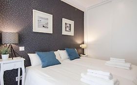 Modern And Cozy- 2 Bedrooms 2 Bathrooms- San Eugenio- Mintystay